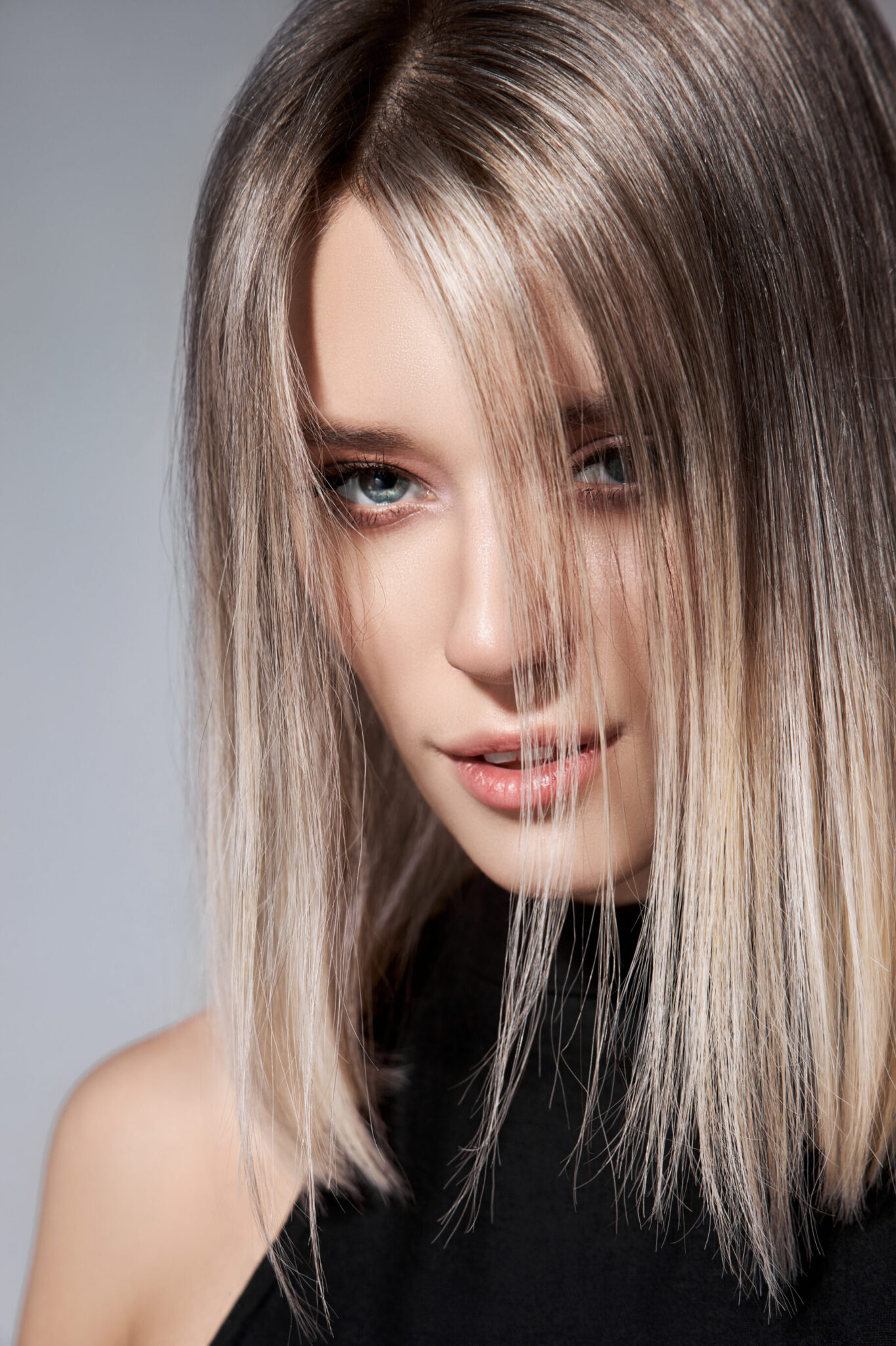 35 Smokey Ash Brown Hair Color Ideas for a Subtle Transformation
