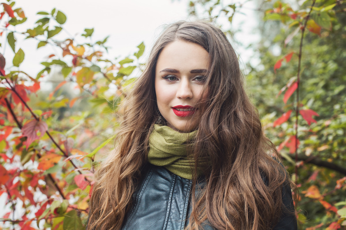 Long Wavy Dark Gray-Brown Hair 