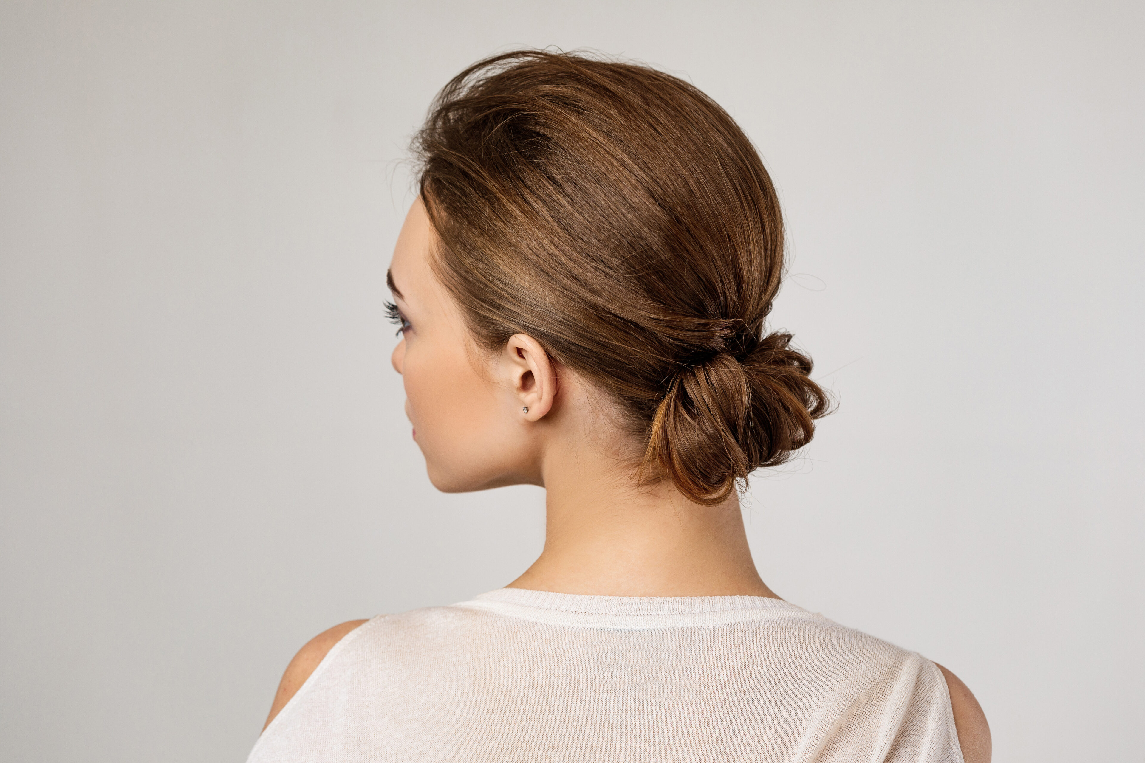 Elegant Hair Bun In Chestnut Brown