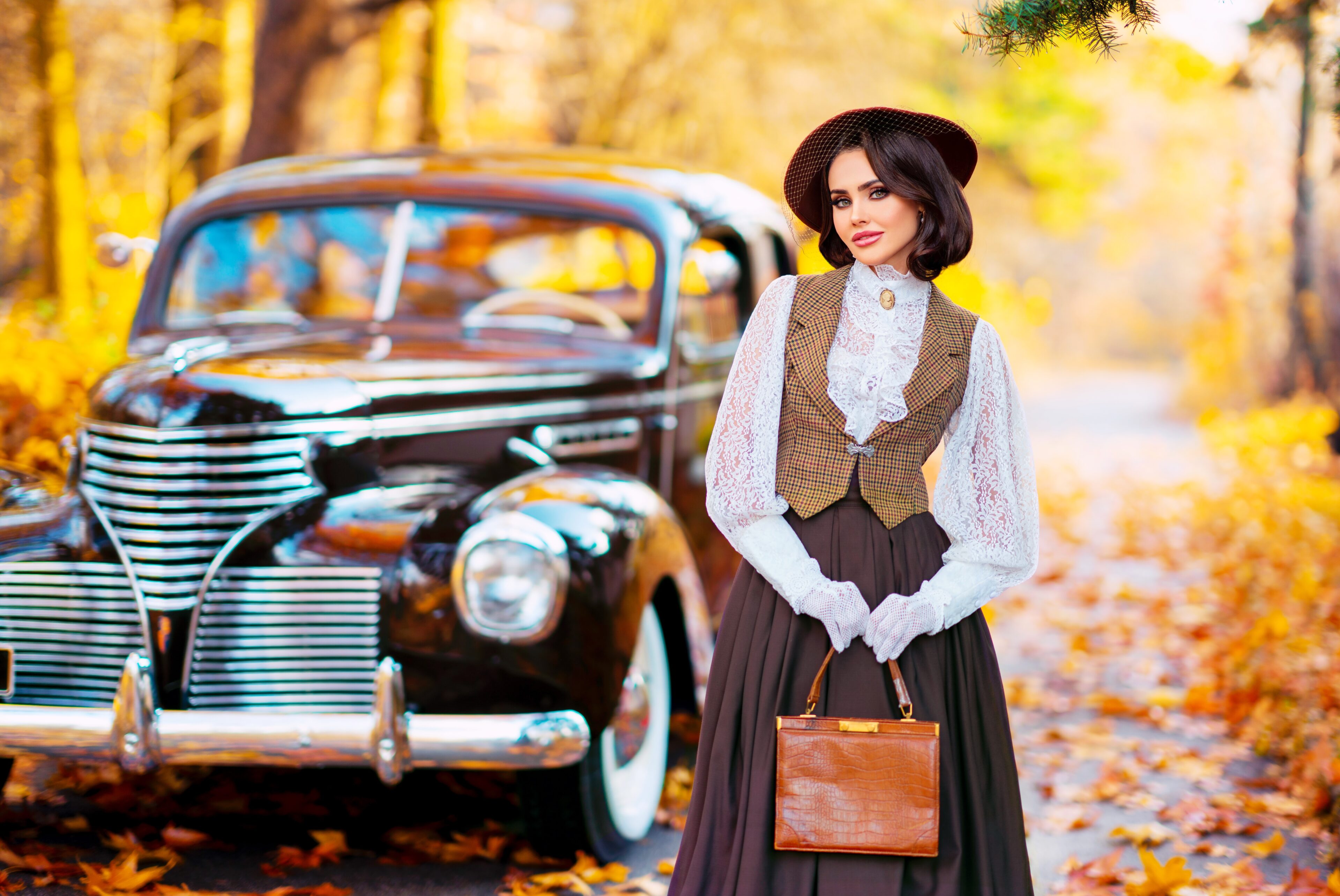 Puffy Turtleneck Lace Blouse With Waistcoat And Midi Skirt