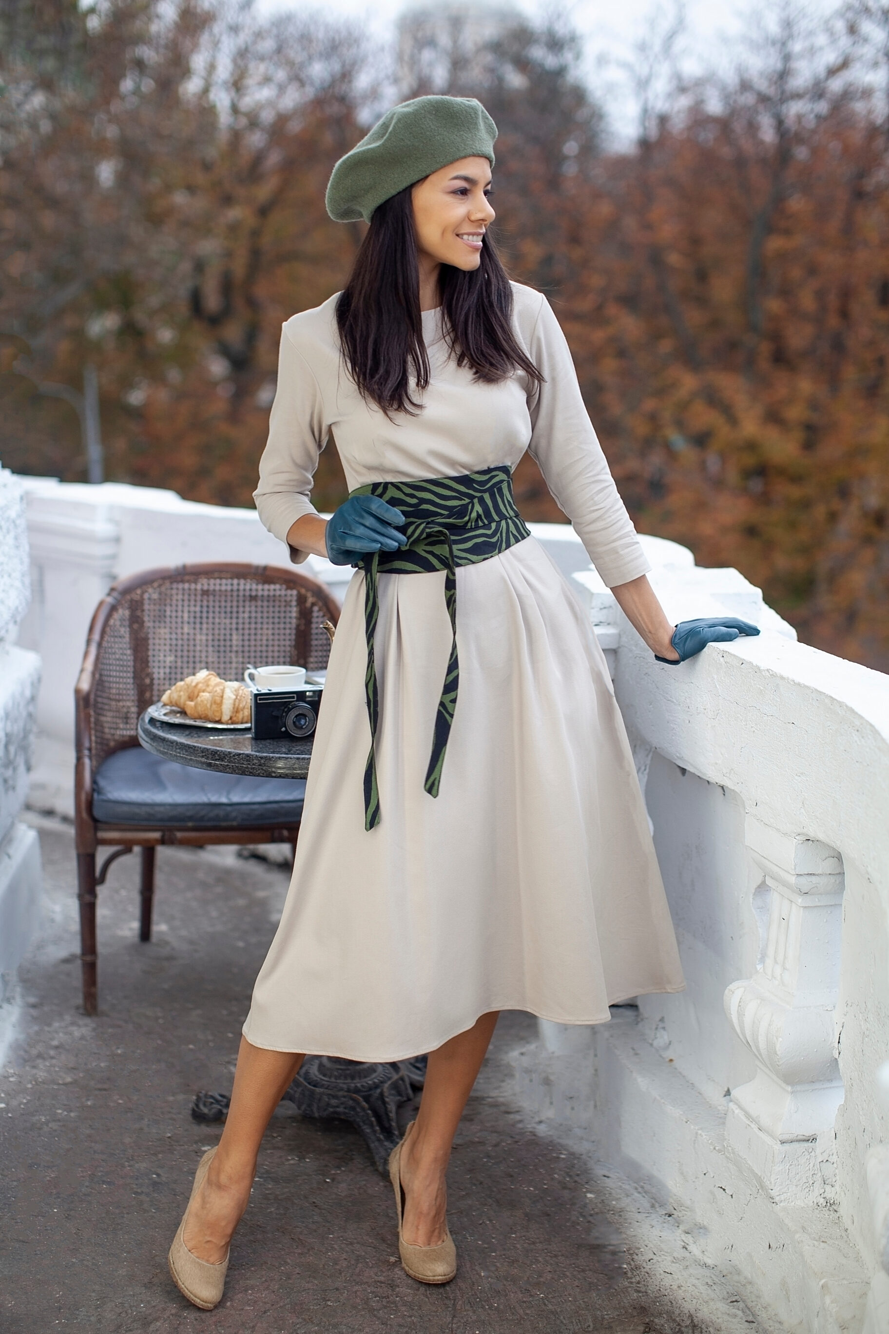  Long Sleeve Midi Dress With Belt