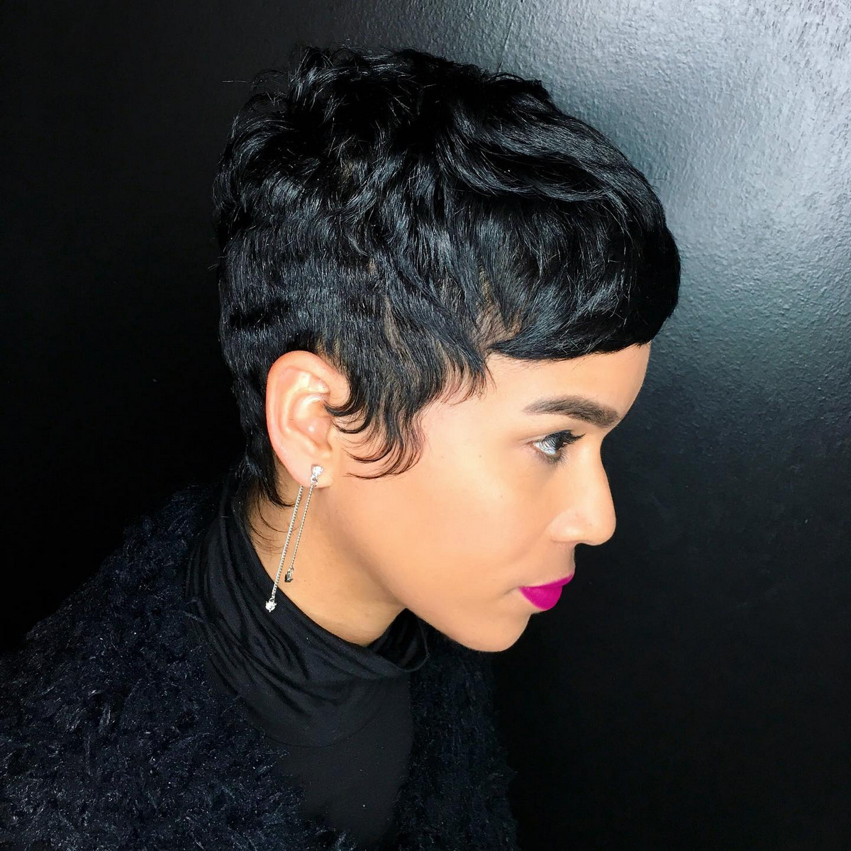 Delicate Short Black Cut