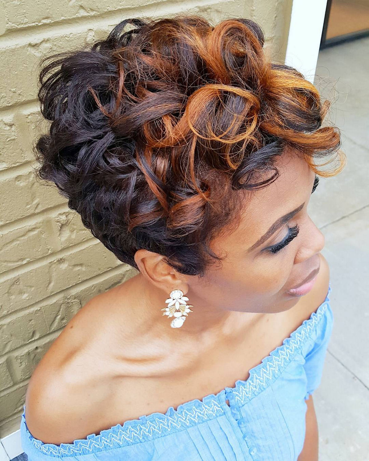 Short Curled Hairstyle With Copper Highlights