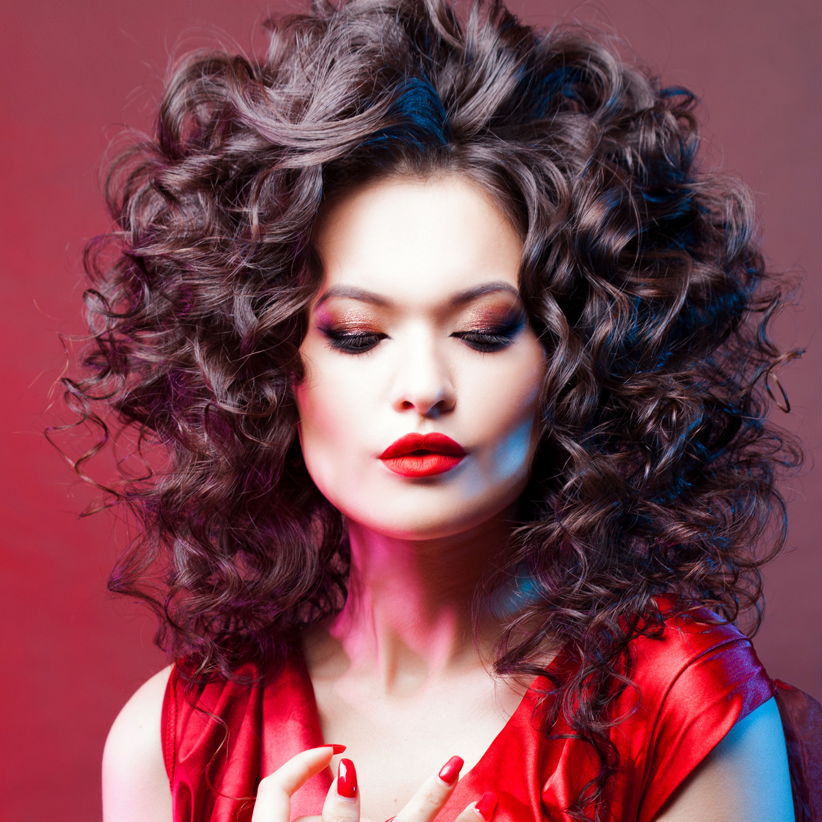 Voluminous Curls