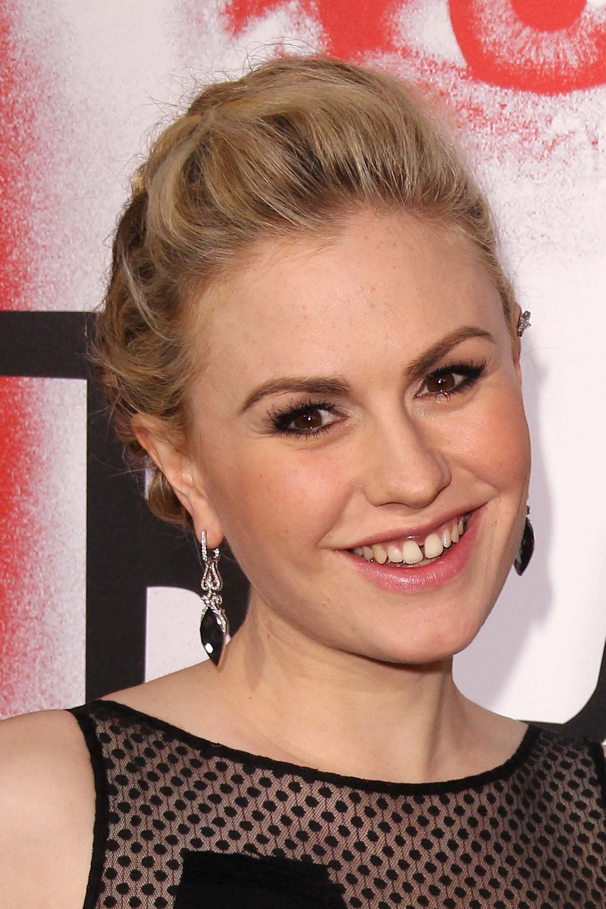  Anna Paquin 