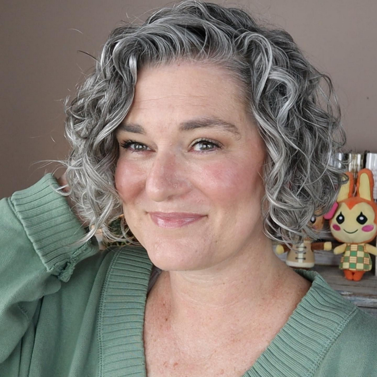 Comb-Over Wavy Gray Bob