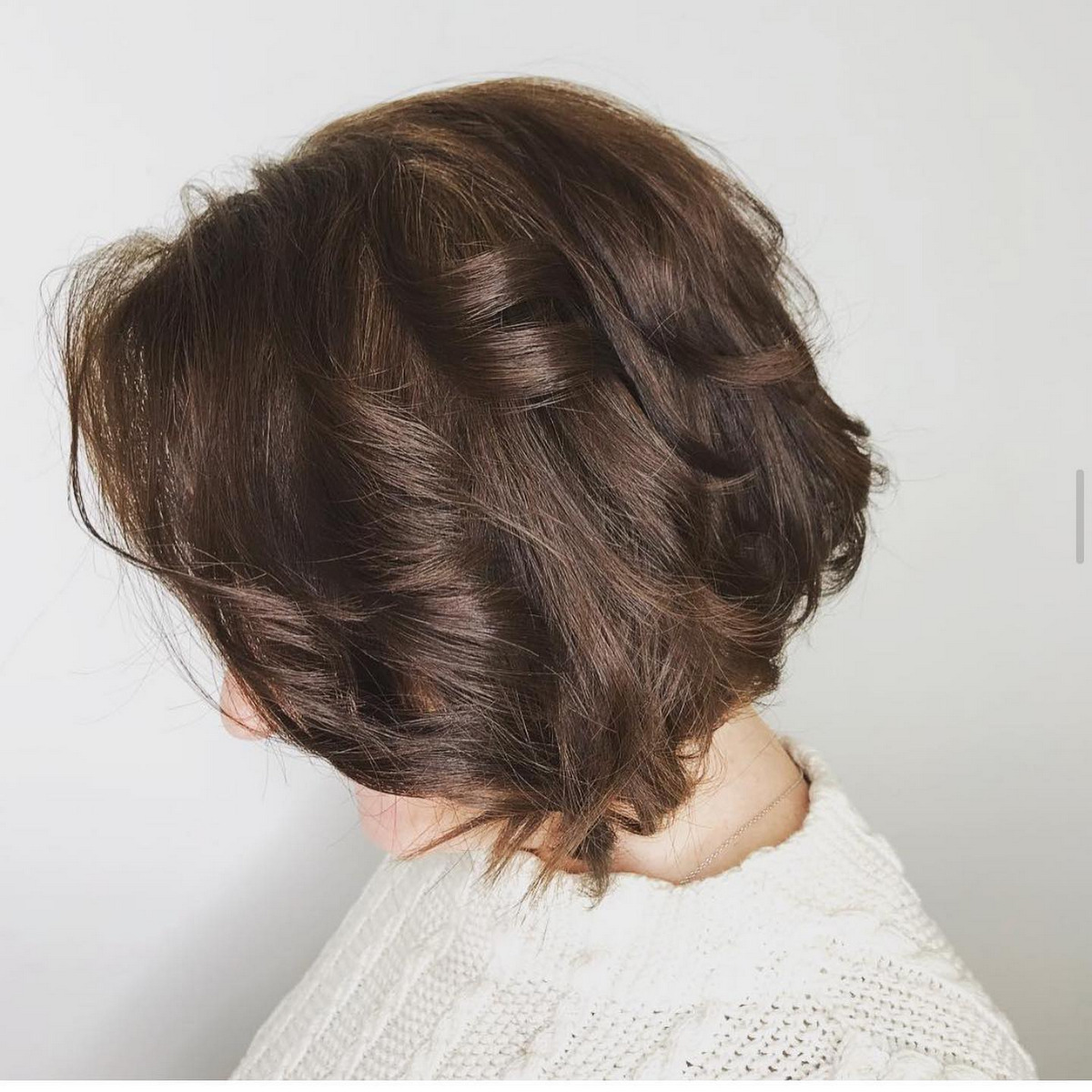 Feathery Curls On A Bob