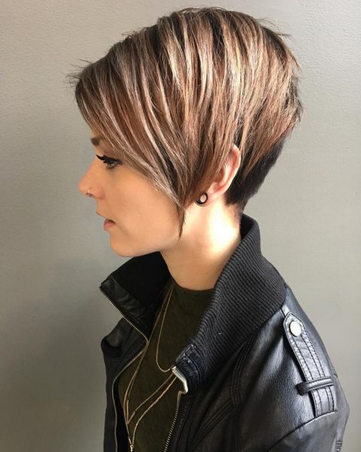 19. Tapered Textured And Highlighted Pixie