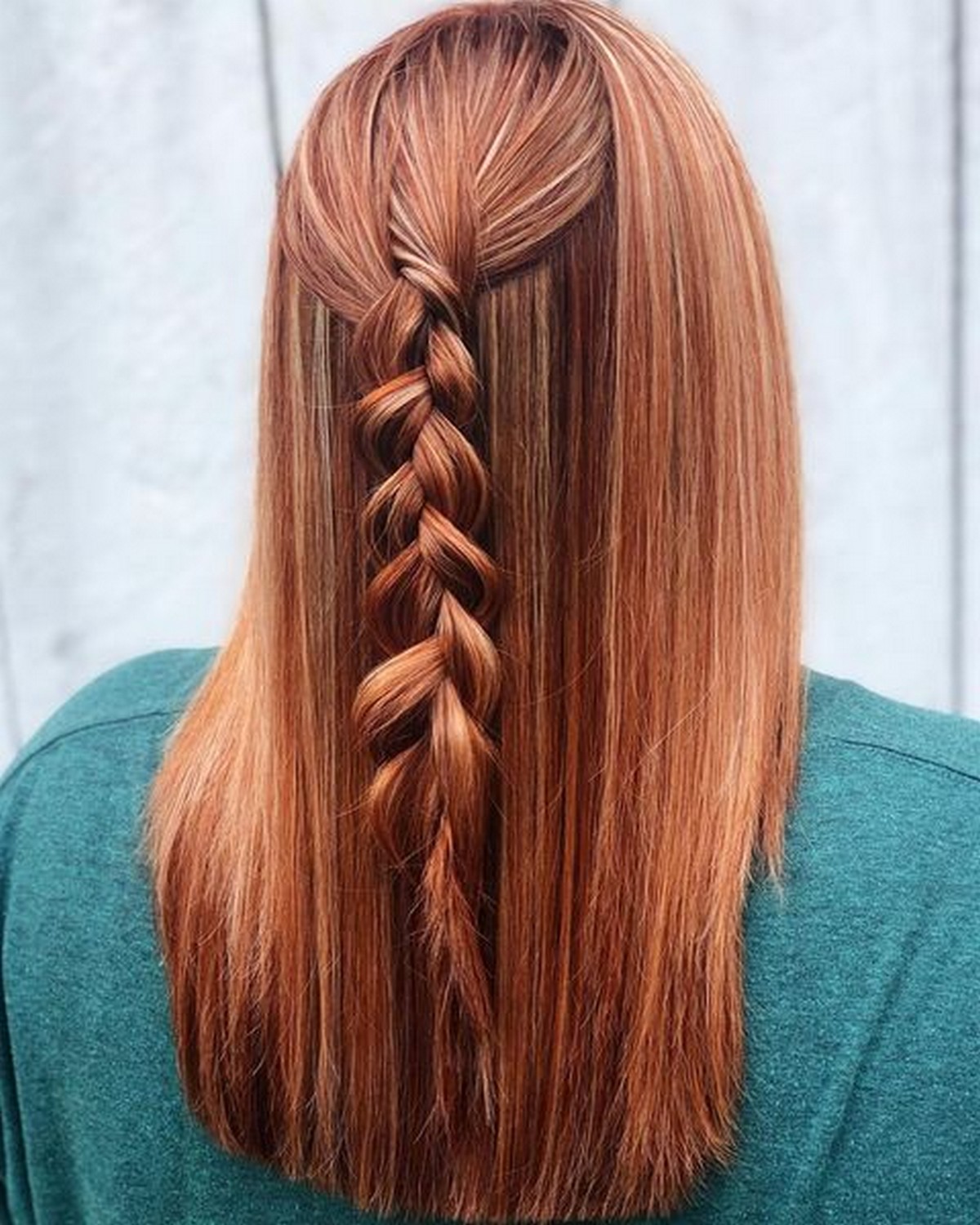 Copper Hair With Strawberry Blonde Highlights 