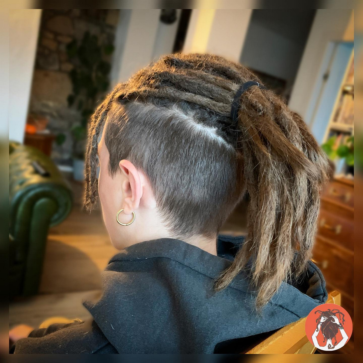 Short Knotted Locs