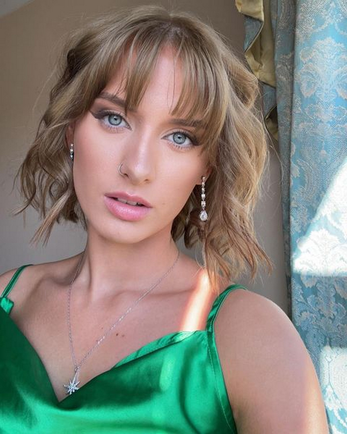 Wave Bob with Front Bangs