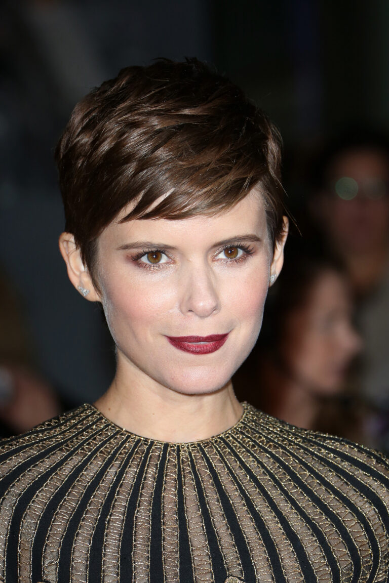 Top 50 Iconic Short Hair Celebrities with Beauty and Influence - Hood MWR