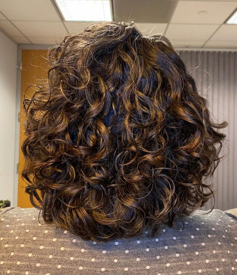 35 Gorgeous Body Wave Short Hairstyles For Women To Inspire Hood MWR 29. Super Wave Short Hair 768x890