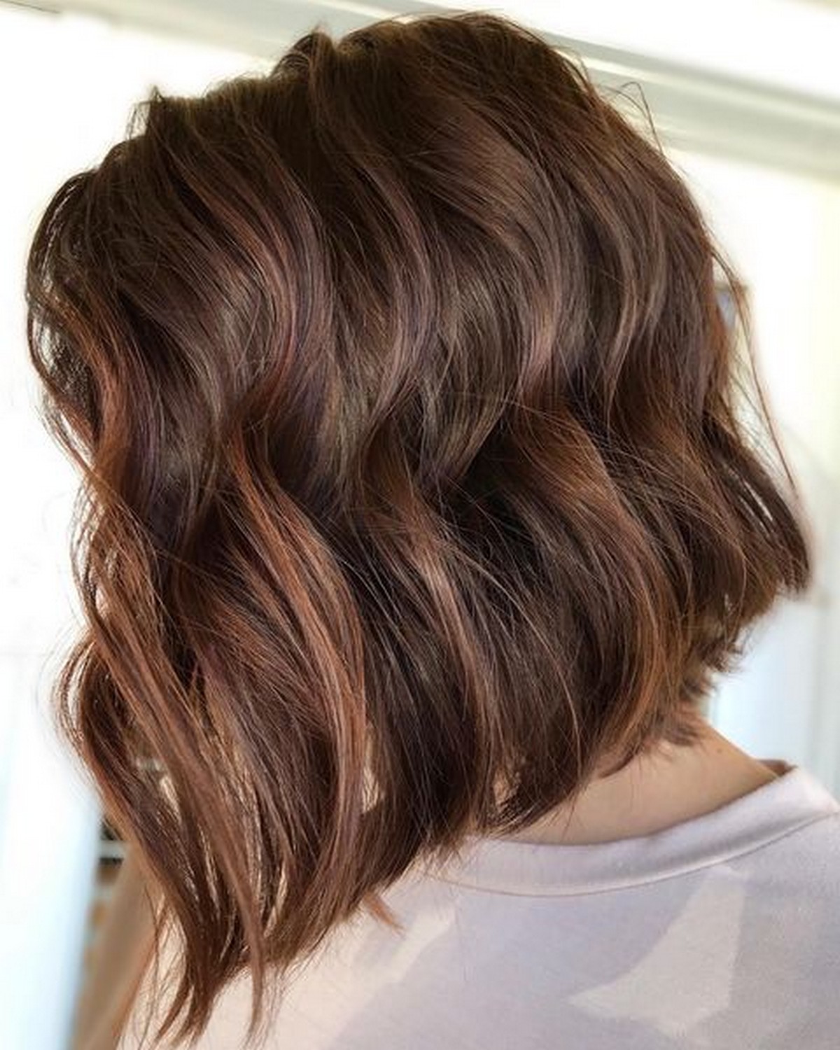 Short Beach Waves With Soft Highlights