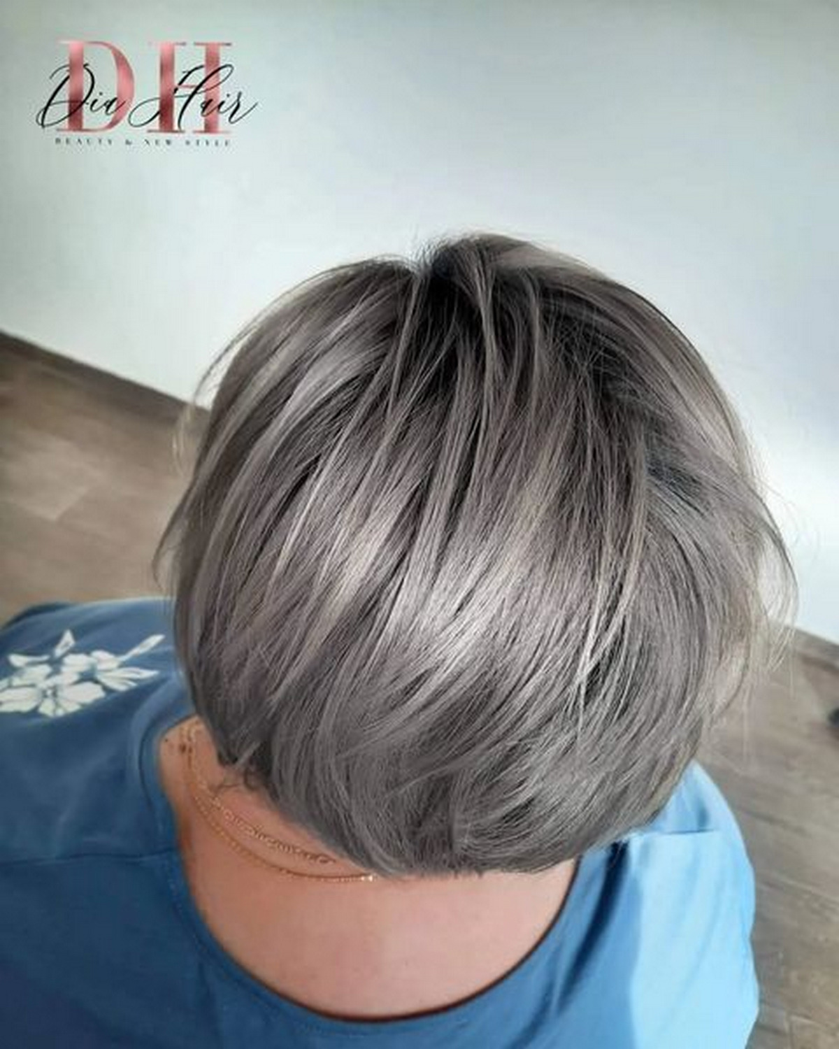 Rounded Bob with Dimensional Layers