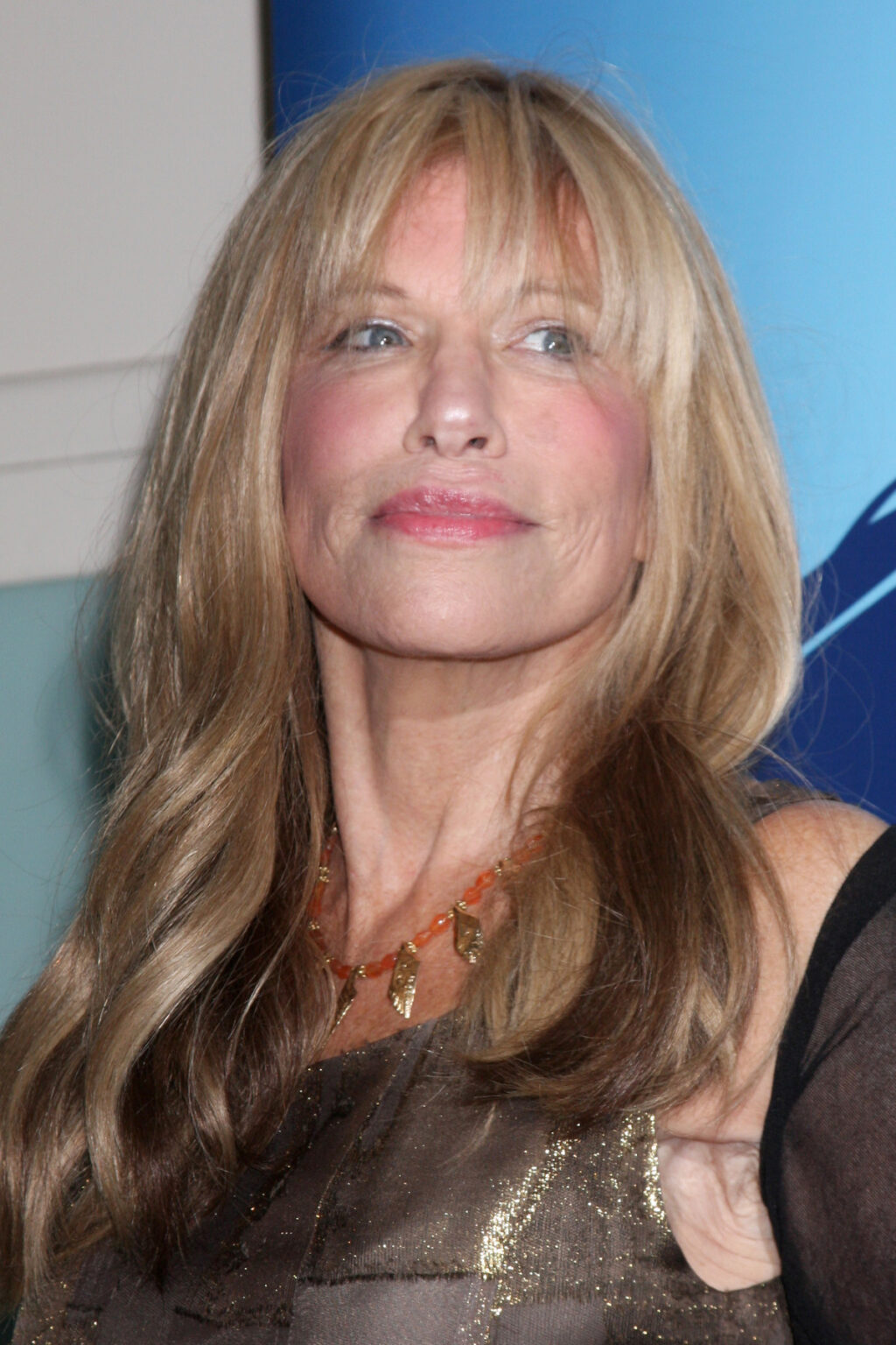 43 Celebrities Who Stand Out with Heterochromia Hood MWR