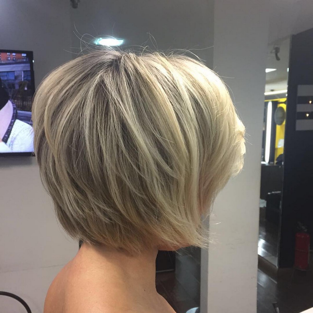 Bob With Soft And Simple Layers