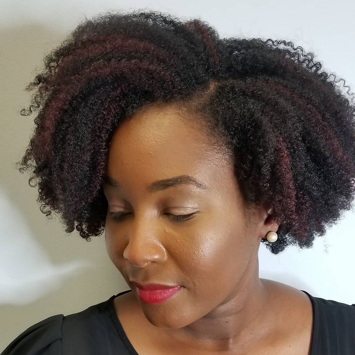 Short Curly Black Hair With No Lightener Red Highlight