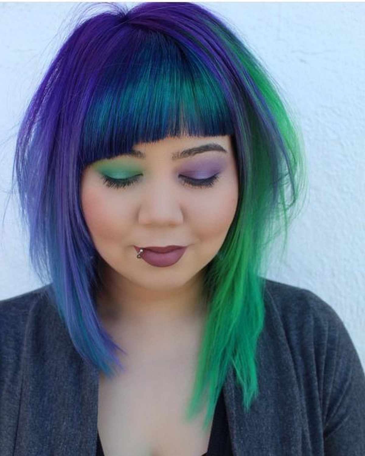 Blue-Green Asymmetrical Bangs For Women With Round Faces