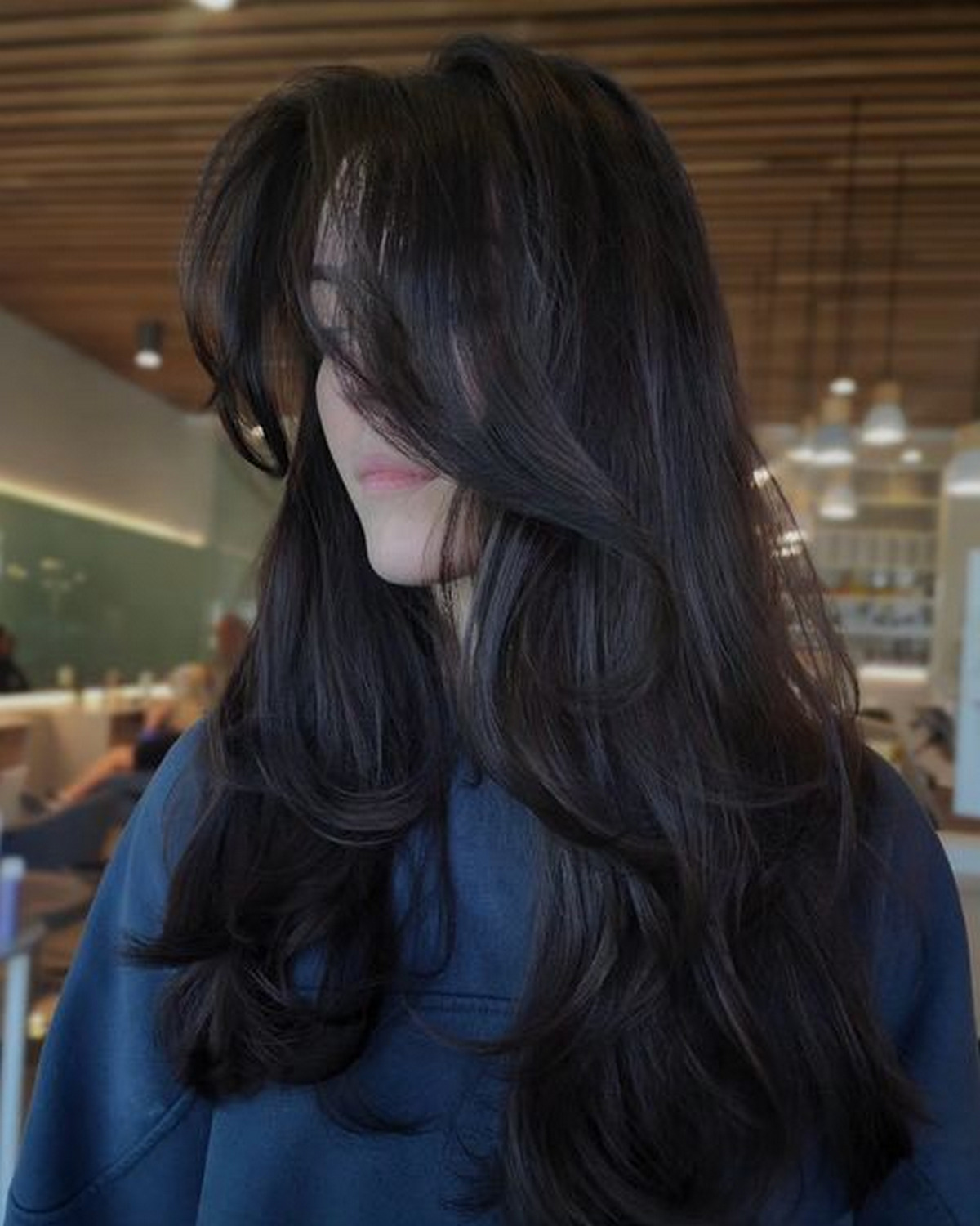 Black Long Hair With Layered And Wavy