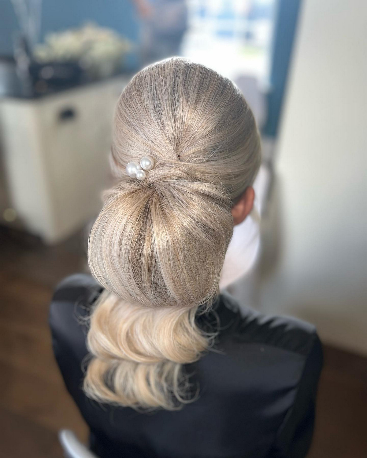 Wavy Ponytail with Pearls
