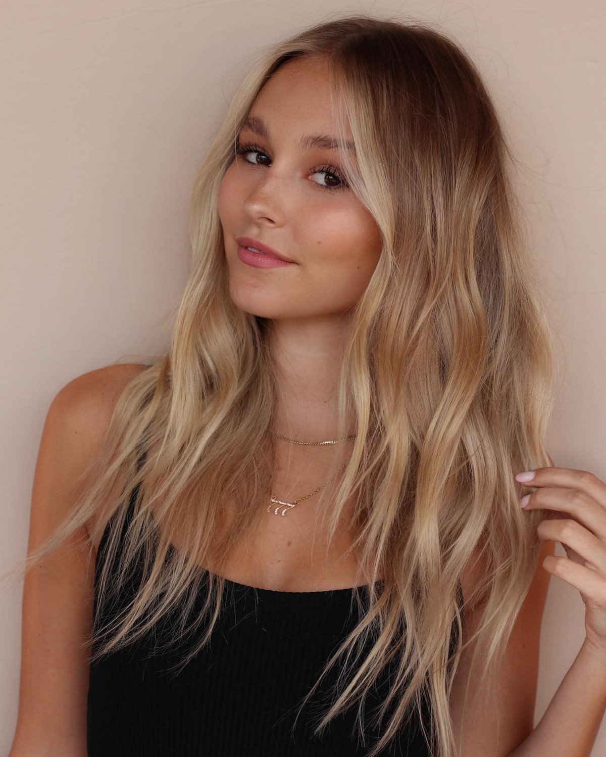 Blonde Thin Layer Wave Hair