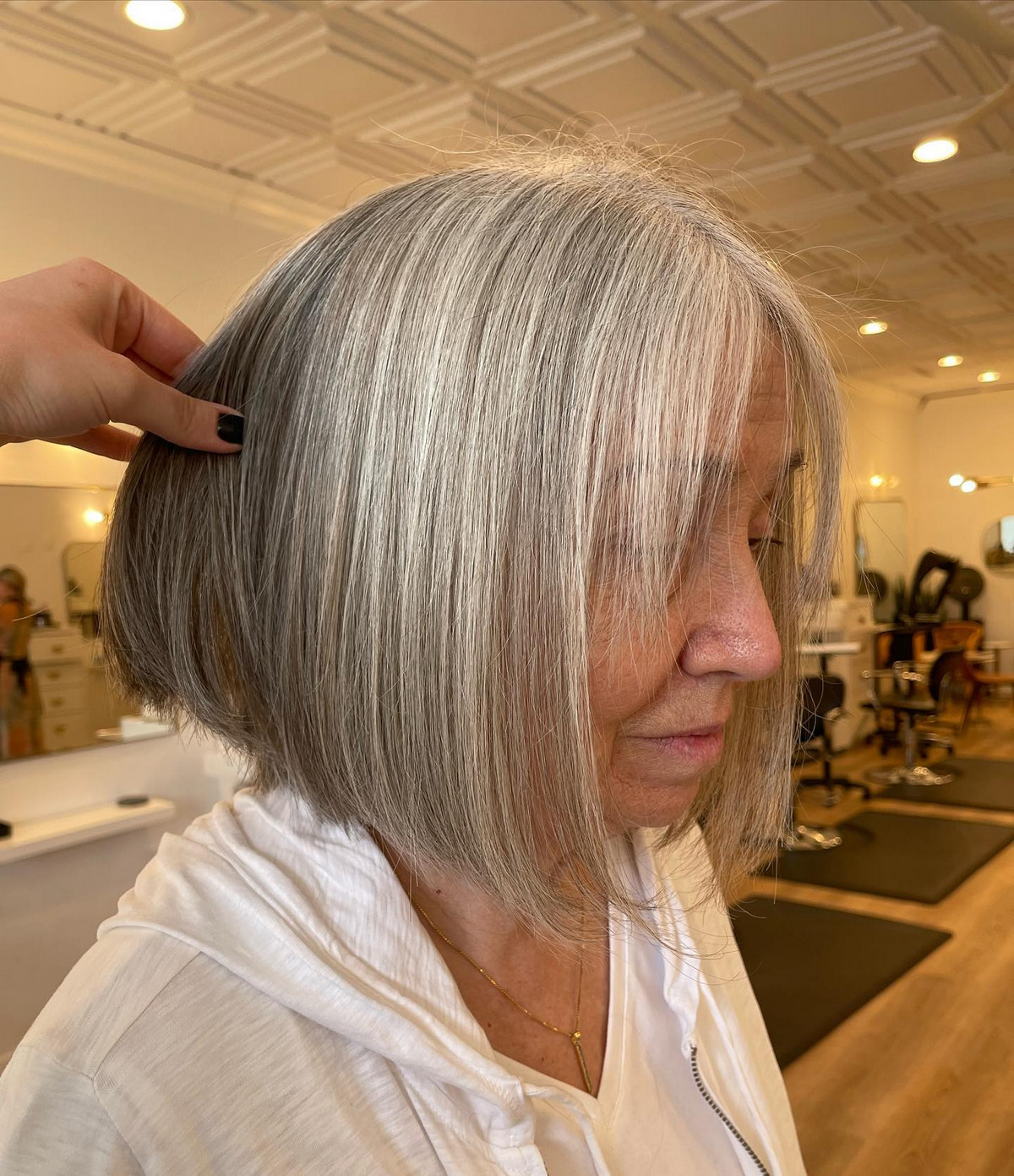 Natural Gray Classic Bob