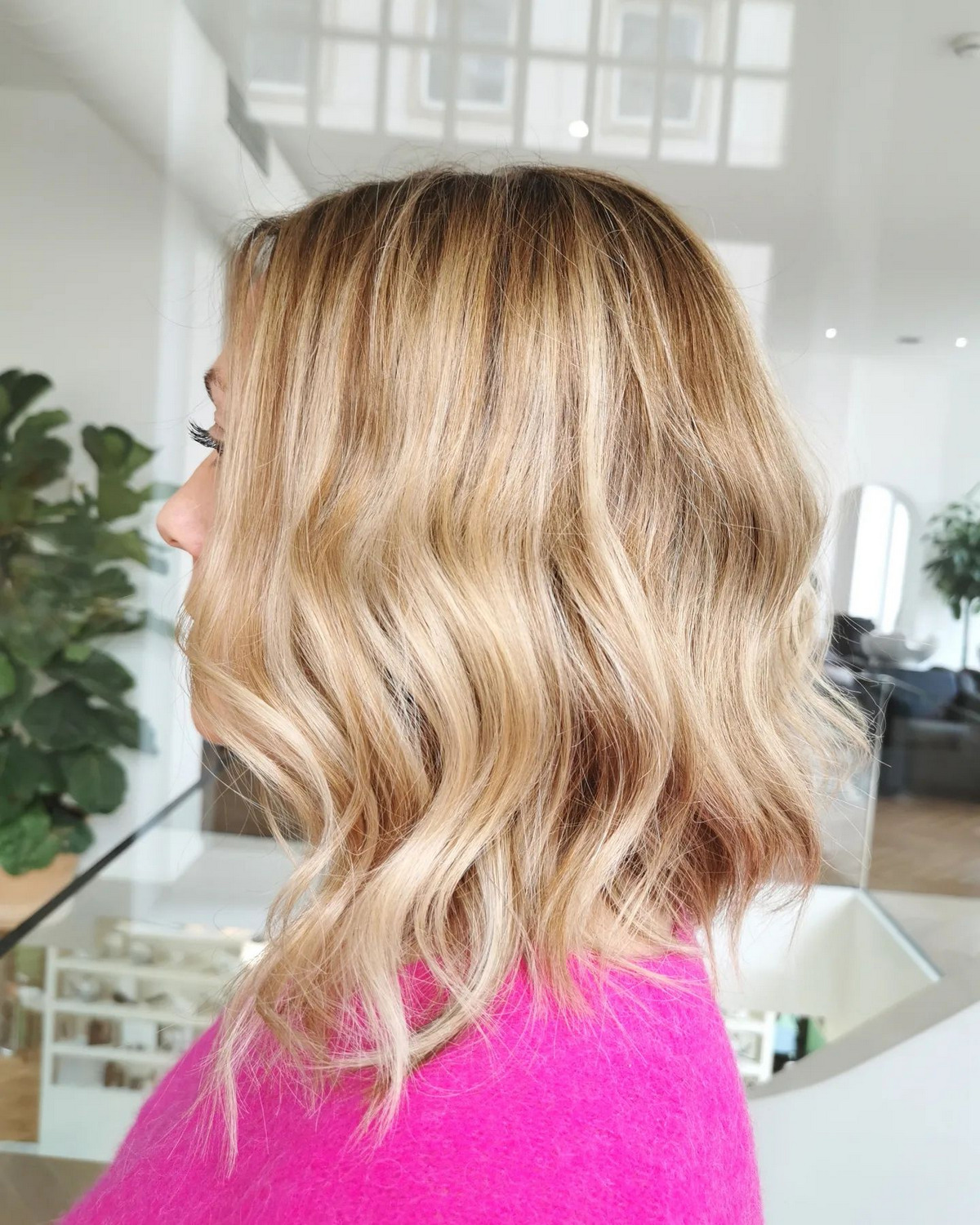 Wavy Bob With Honey Blonde Balayage