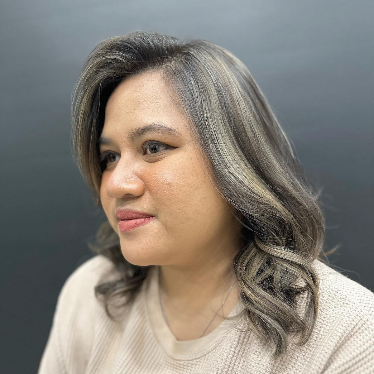 Highlight Curl Ends Bob With Side Swept Bangs