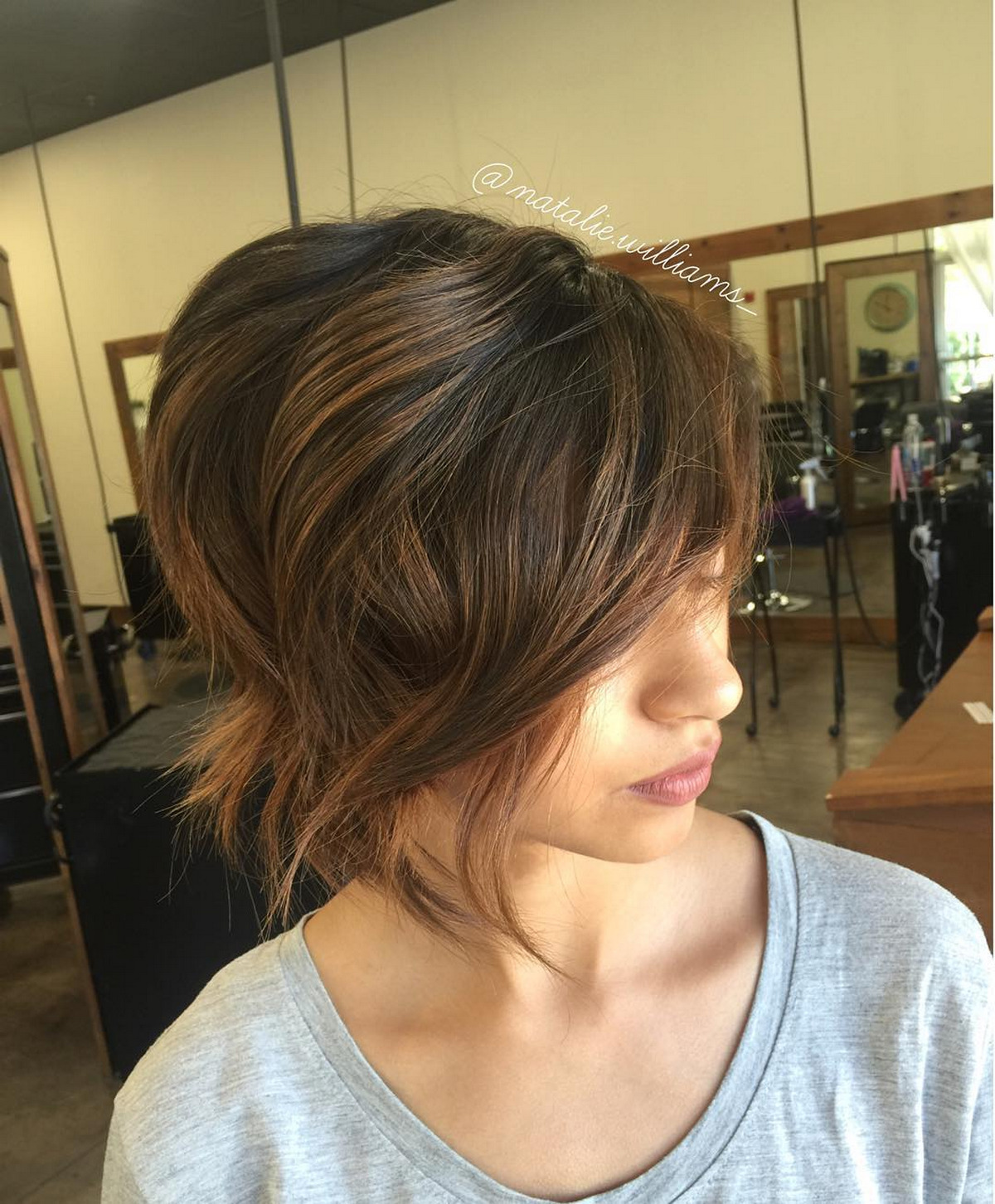 Neither Bob Nor Crop Blonde Highlight