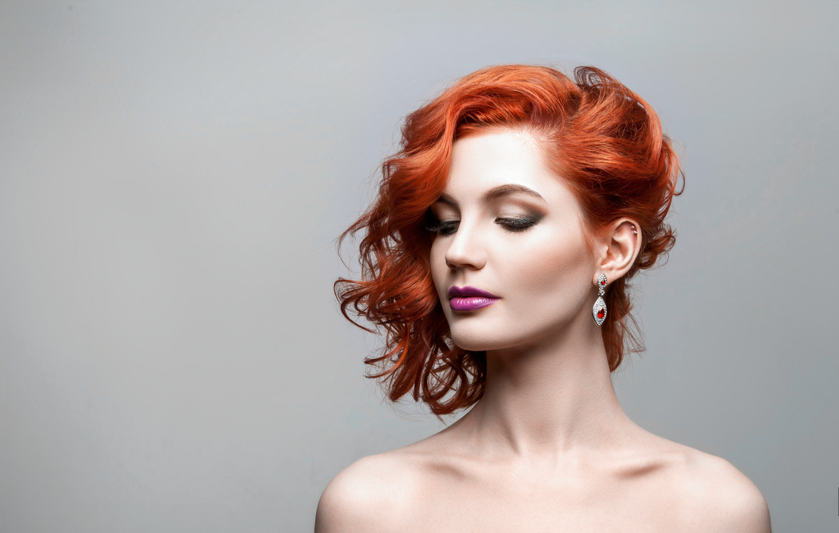 Red Curled Bob, Thin Hair