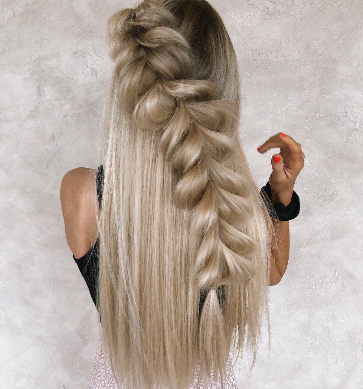 Easy Pigtail Braid For Sleek Blonde Hair