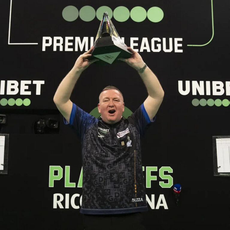 50 Celebrities With Bell's Palsy - Hood MWR