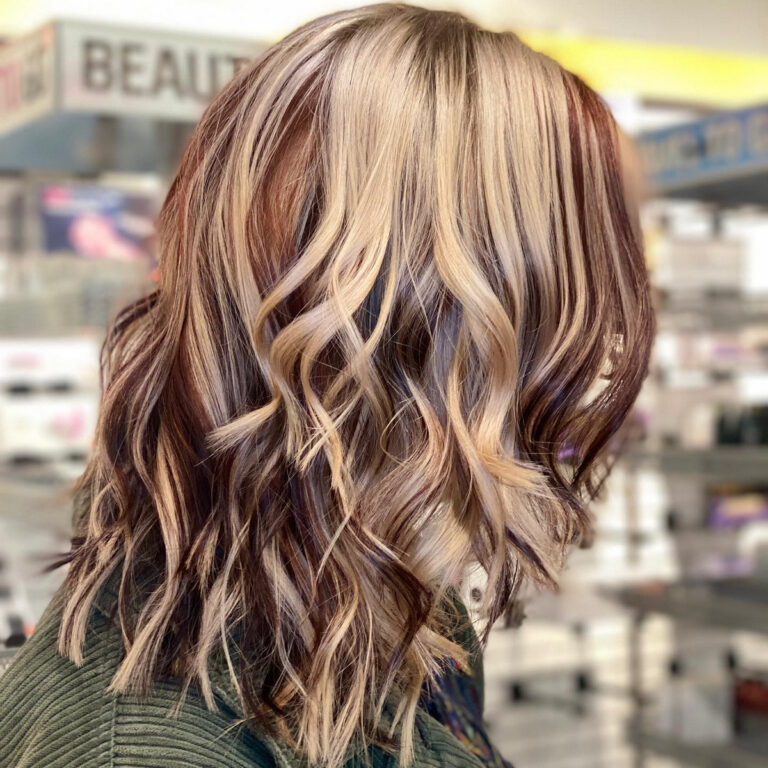 35 Chunky Highlight Hairstyles for a Bold and Beautiful Look - Hood MWR