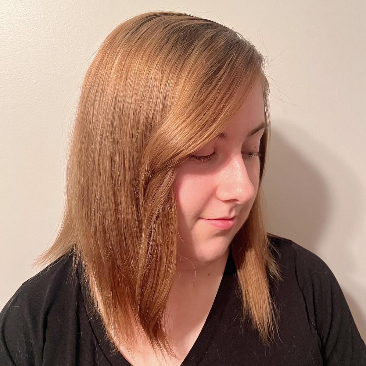 Blonde, Straight, Flat Ironed Hair With Side Swept Bangs