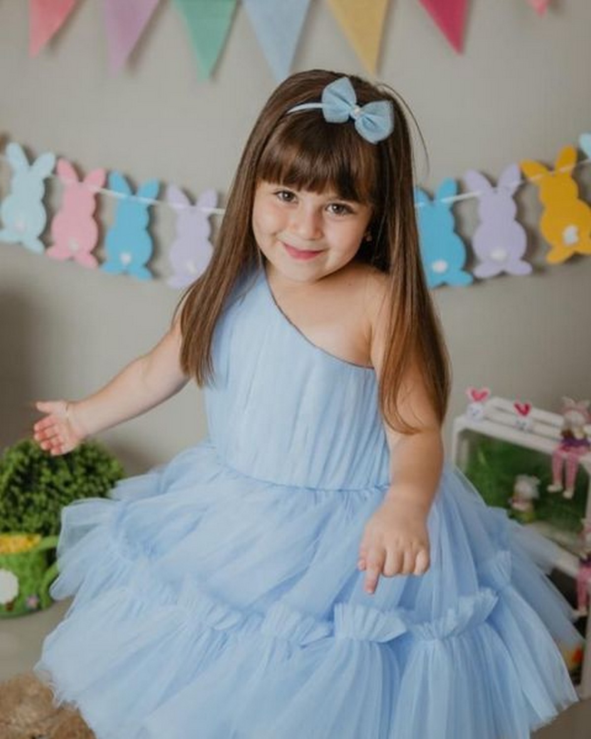 Long Brown Hair With A Bow Headband