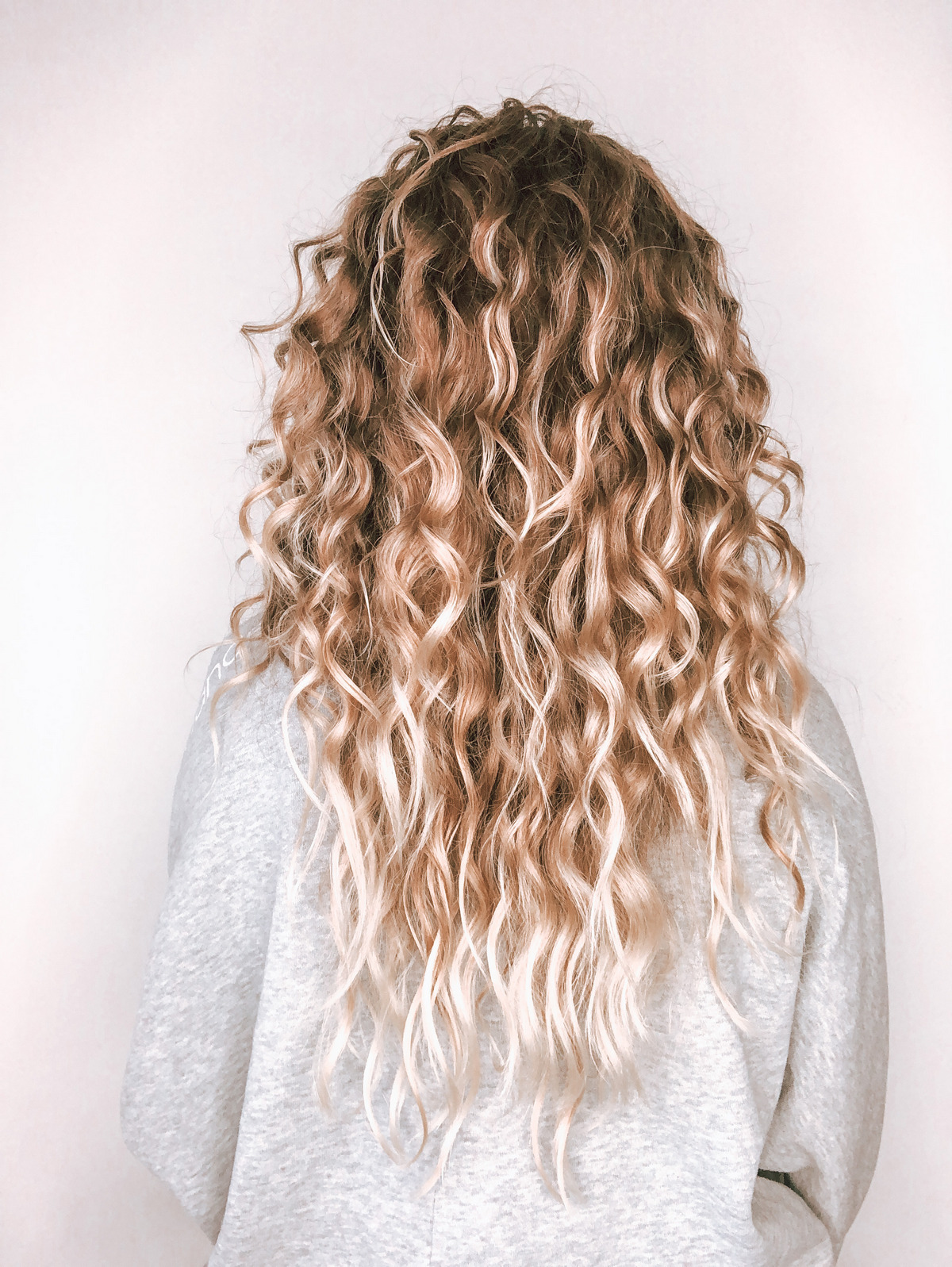 Ombre Long Wave Hawaiian Hairstyle