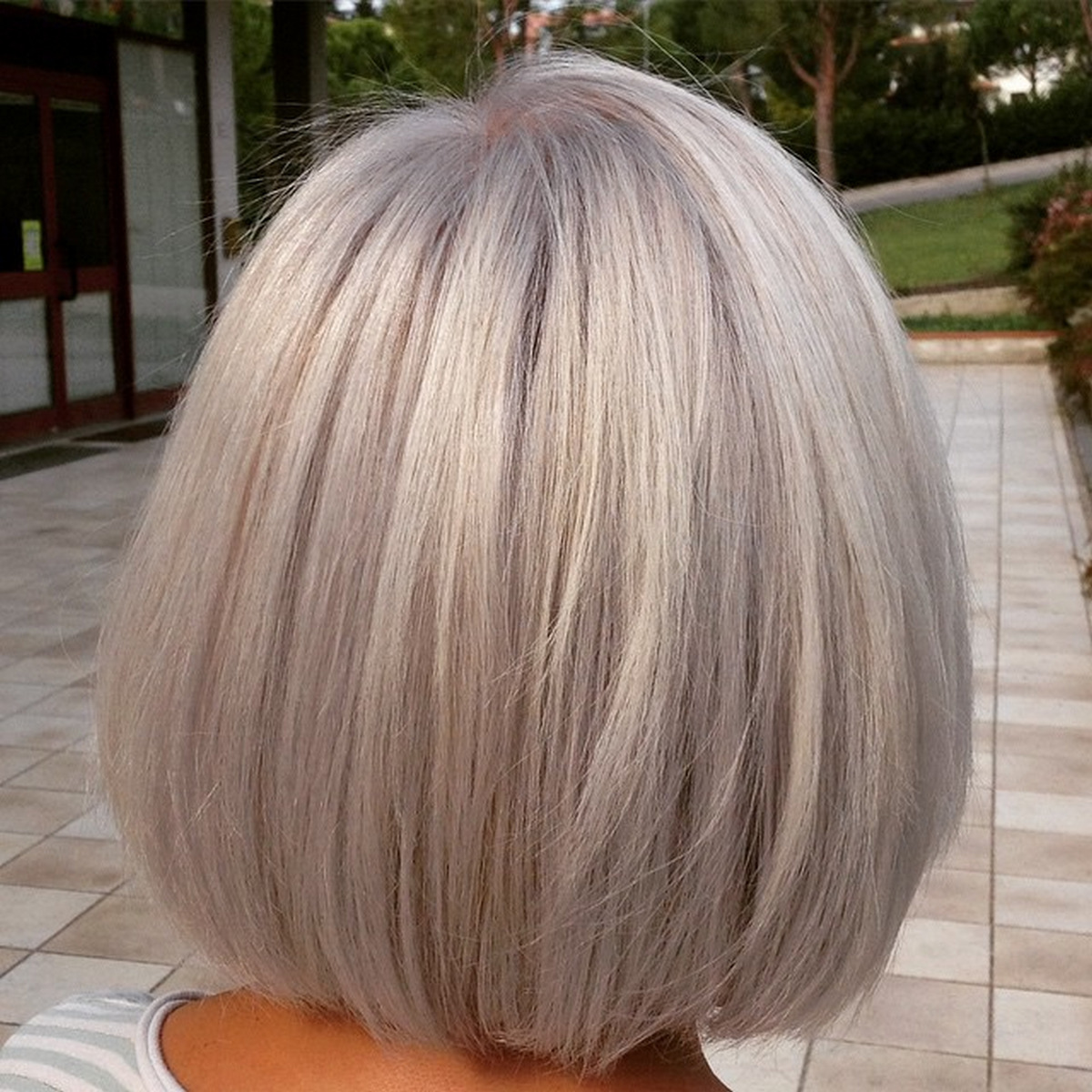 Gray Straight Bob Hair Glam 