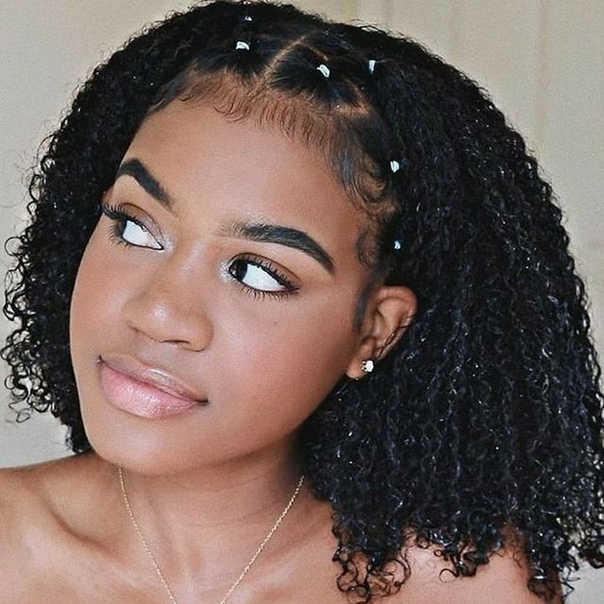 Curly Hair Middle-Parted