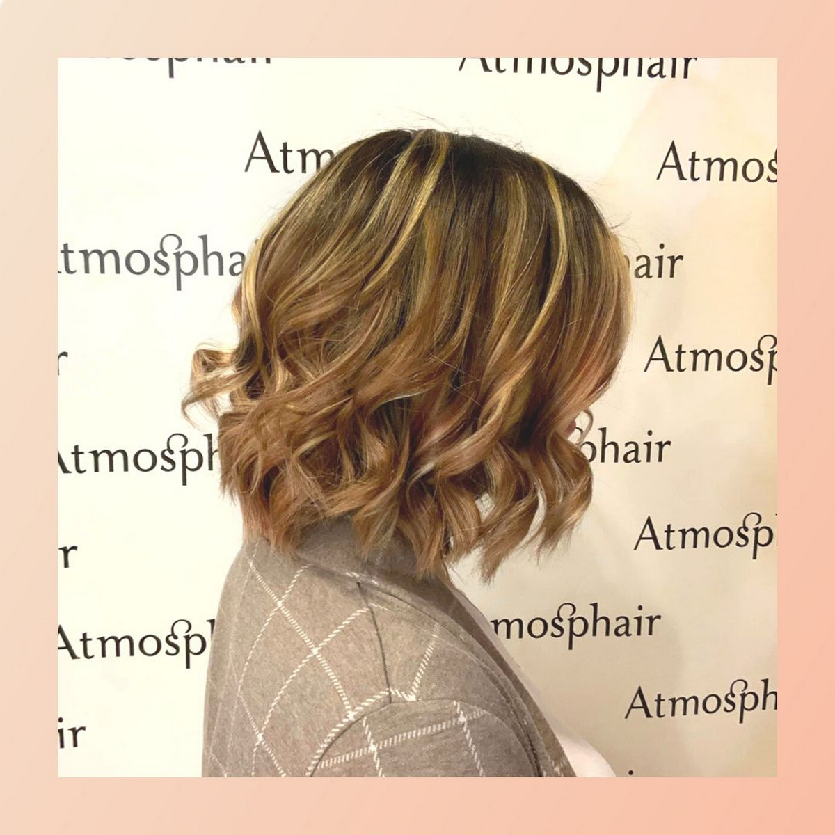 Wavy Bob With Lowlights