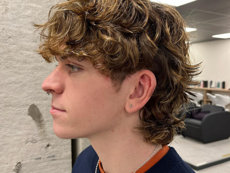 Top 42 Men Curly Mullet Hairstyles