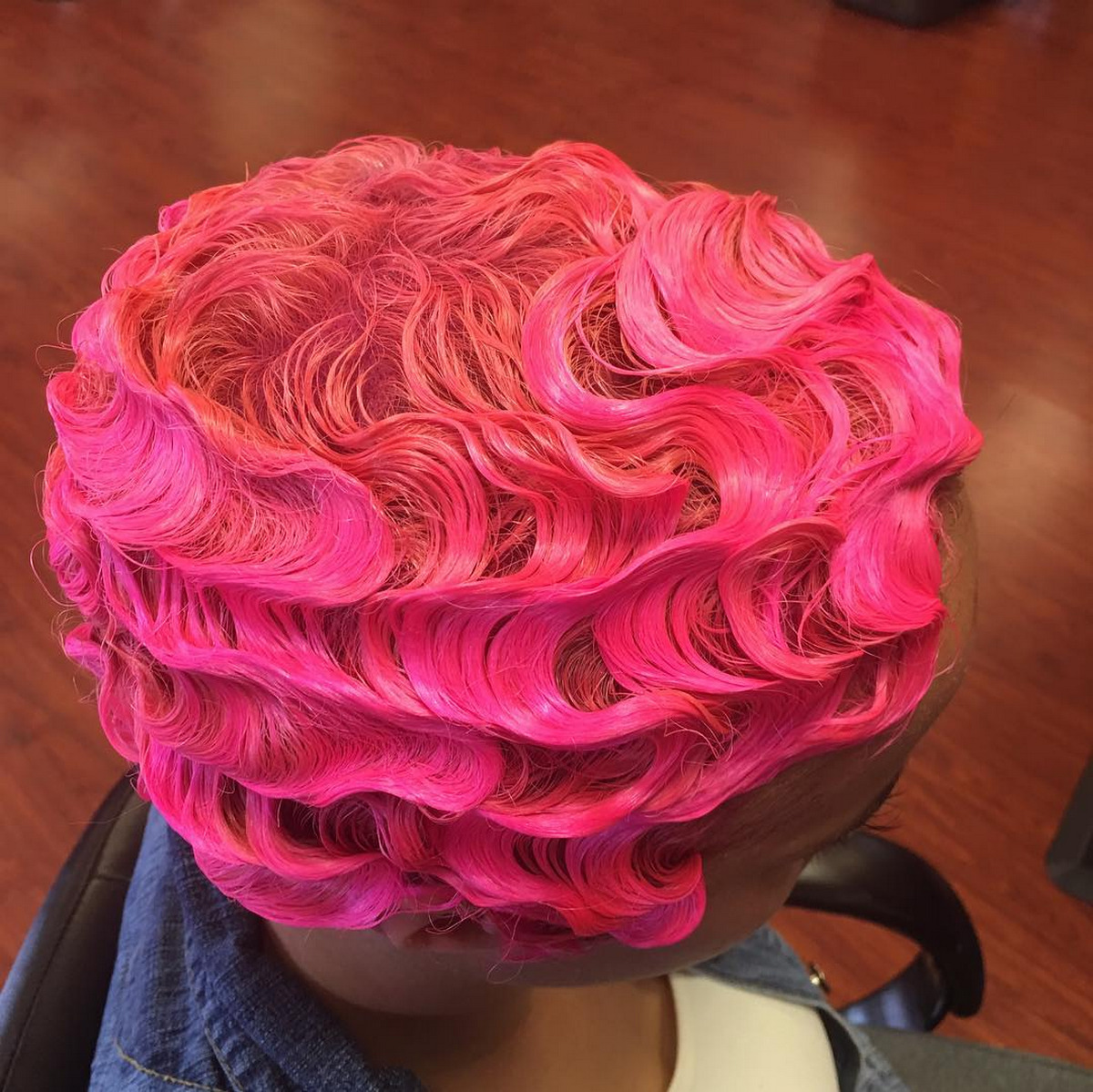 Neon Pink Waves