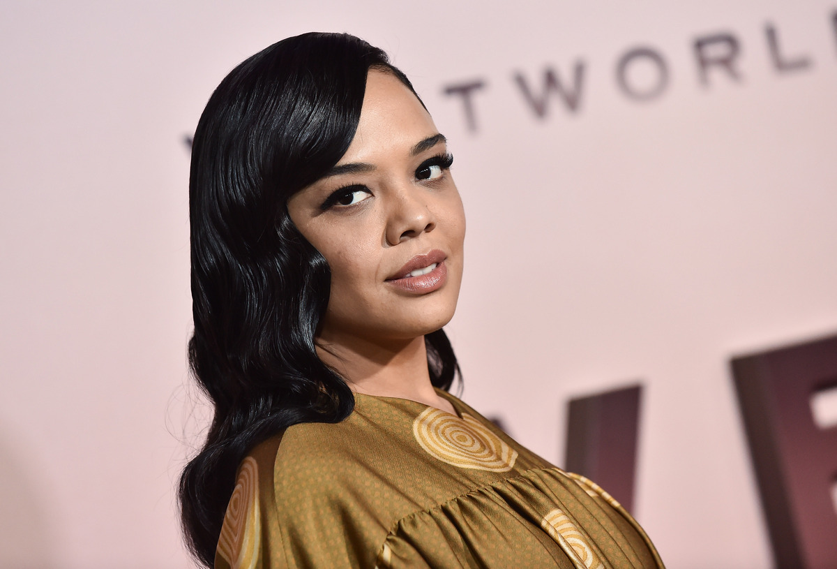 Tessa Thompson - Medium Hair With Side Swept Bangs