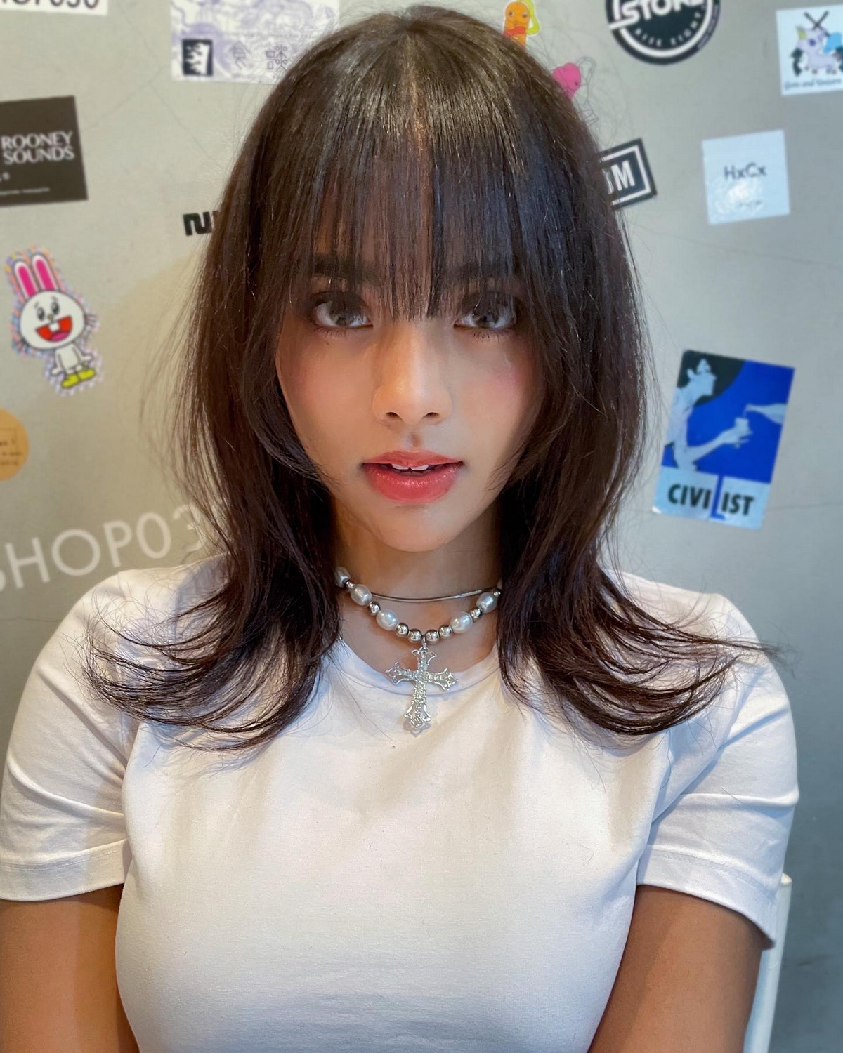 Shaggy Layer Bob With Choppy Bangs
