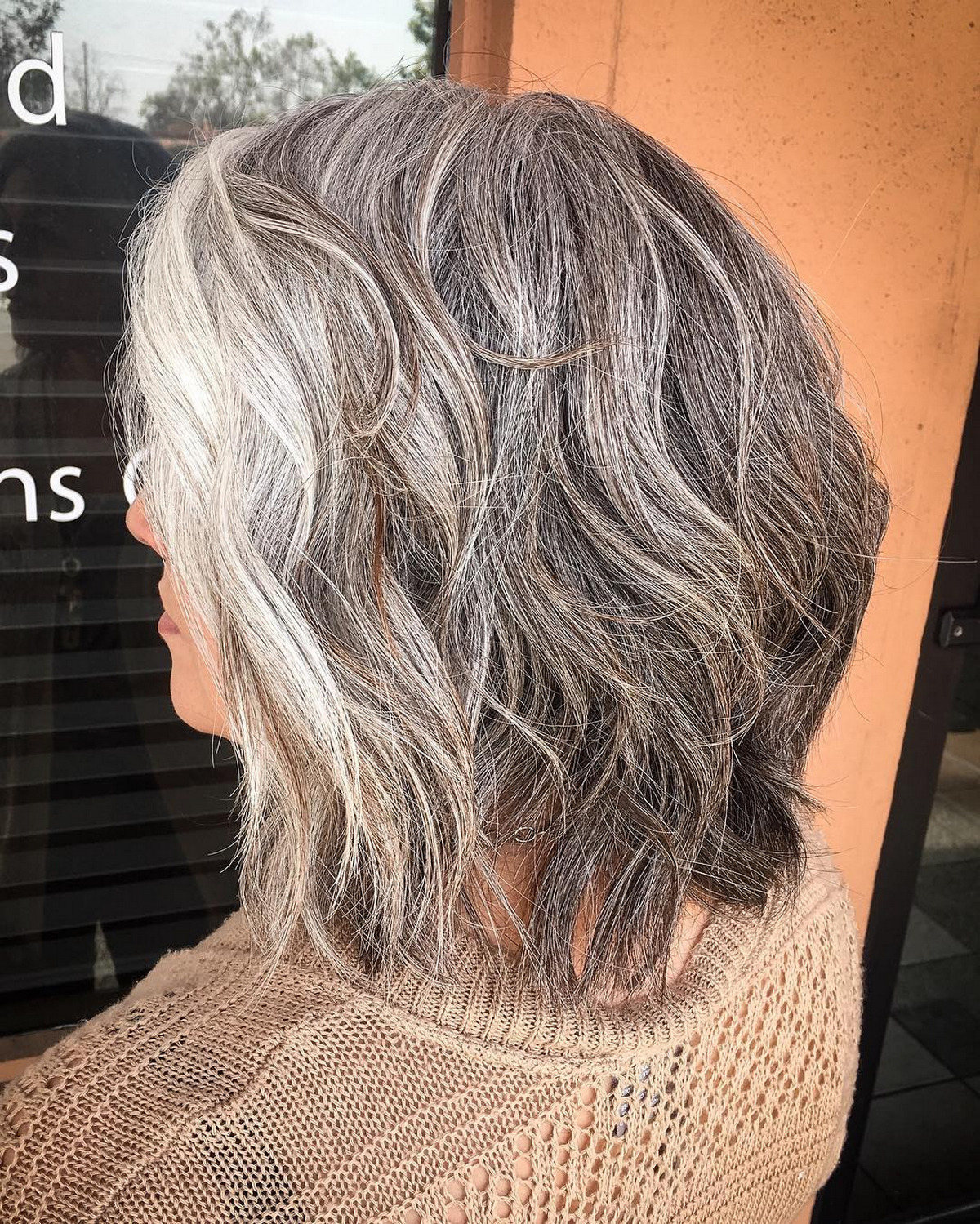 Shaggy Wavy Gray Lob Hair