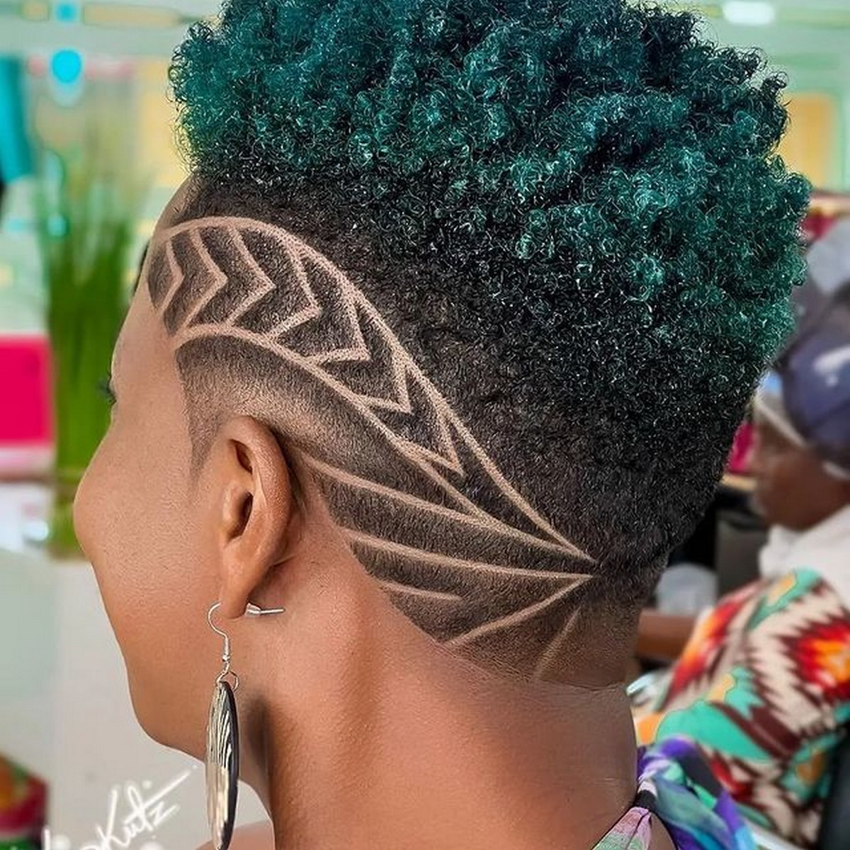 Design Curly Tapered Cut