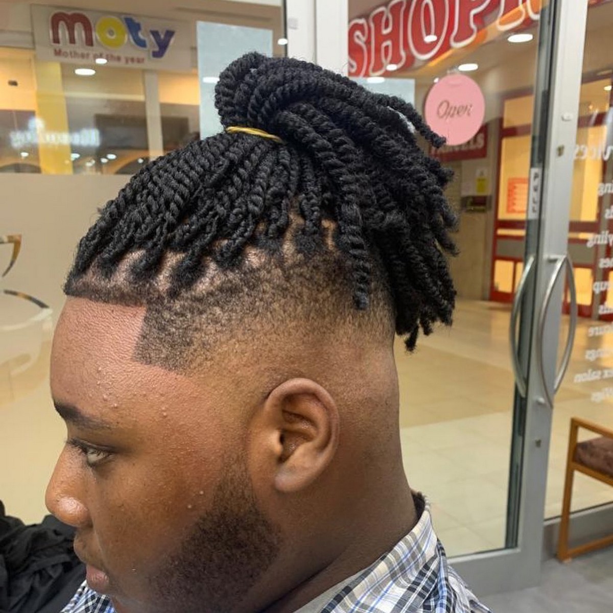 Ponytail Twist Hair With High Fade
