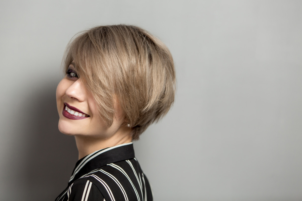 Short Blonde Hair With Side Bangs