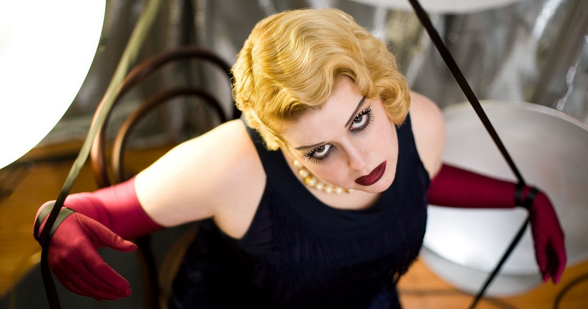 Vintage Wedding Look Finger Waves