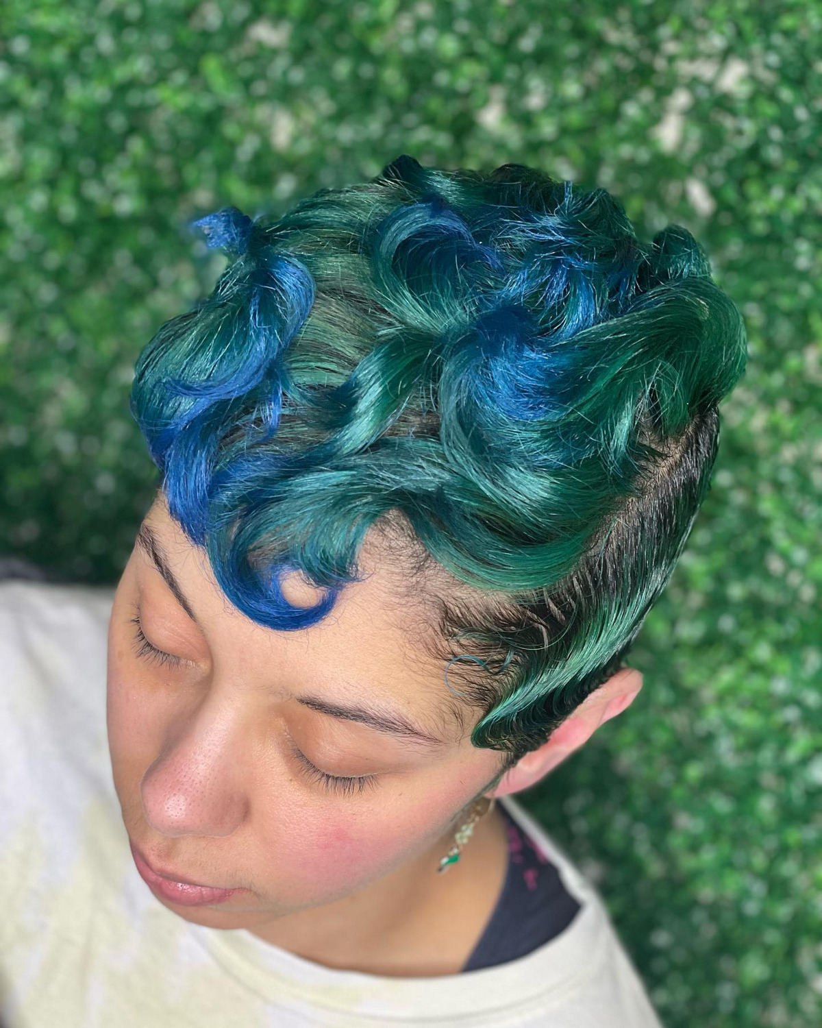 Side Finger Waves Hairstyle